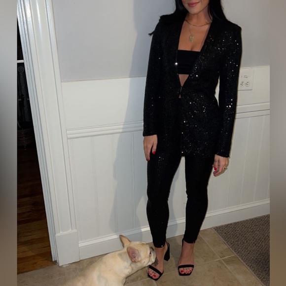 Windsor Showtime Chic Sequin Blazer & Pants Set - Picture 4 of 8